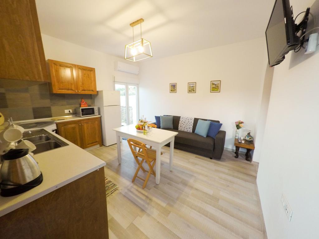 Lindos Seaside Junior Apartment エクステリア 写真